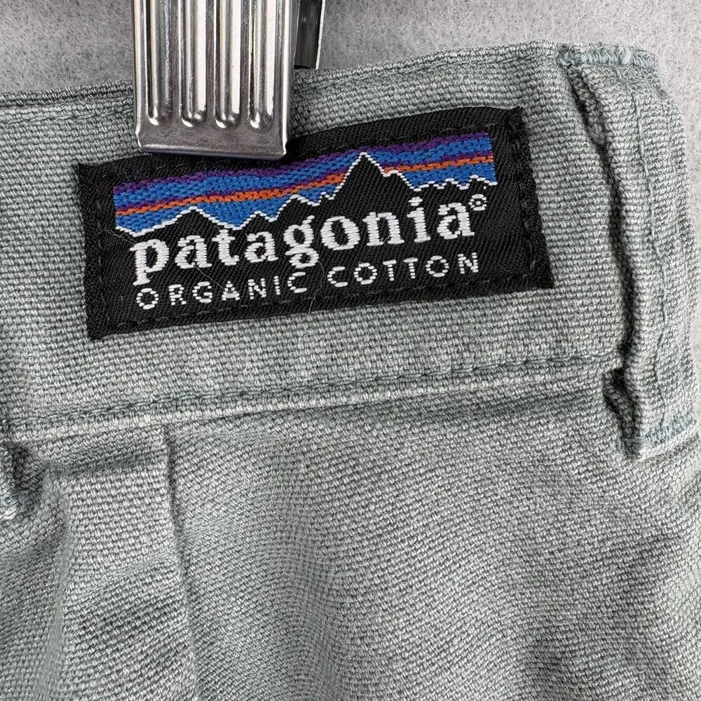 Patagonia vintage stand